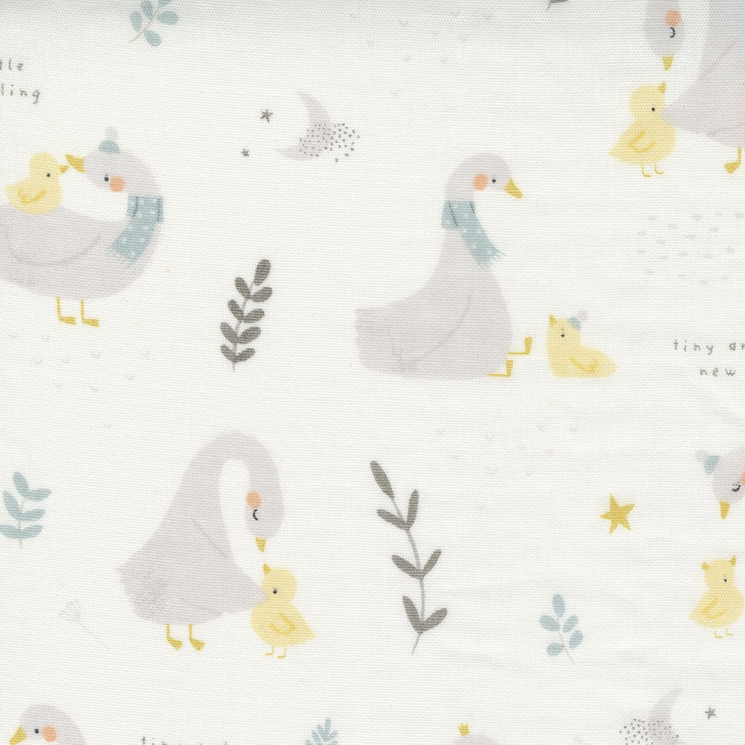 Little Ducklings - Paper & Cloth selling - Moda - 33 Pieces - Fat QUARTER Bundle - 25100AB